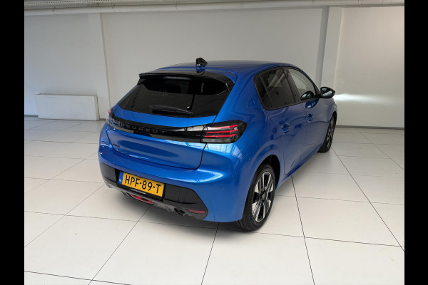 Peugeot 208 1.2 PureTech 100 Allure | Navigatie | Camera voor en achter | Blind Spot Monitor |