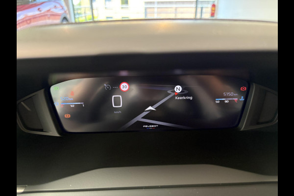 Peugeot 208 1.2 PureTech 100 Allure | Navigatie | Camera voor en achter | Blind Spot Monitor |