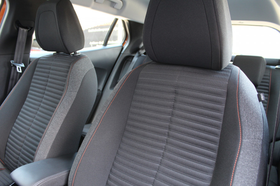 Peugeot e-2008 EV Active 50 kWh 91% SOH | Camera | Carplay | Cruise | Stoelverwarming