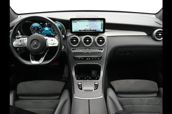Mercedes-Benz GLC 300e 4MATIC Business Solution AMG 320pk Dealer O.H. | Trekhaak Afn. | Panodak | Camera | Alcantara Sportstoelen Verwarmd | Sfeerverlichting | Apple Carplay | Cruise Control | Navigatie | DAB | 19"L.M | Plug In Hybrid |