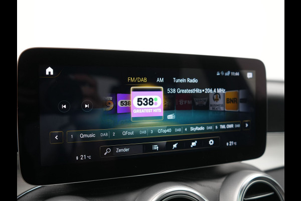 Mercedes-Benz GLC 300e 4MATIC Business Solution AMG 320pk Dealer O.H. | Trekhaak Afn. | Panodak | Camera | Alcantara Sportstoelen Verwarmd | Sfeerverlichting | Apple Carplay | Cruise Control | Navigatie | DAB | 19"L.M | Plug In Hybrid |
