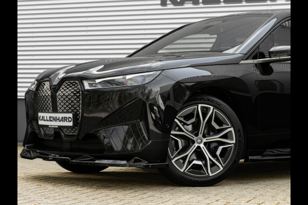 BMW iX xDrive50 - Luchtvering - Integral Active Steering - Driving Ass Prof - Pano