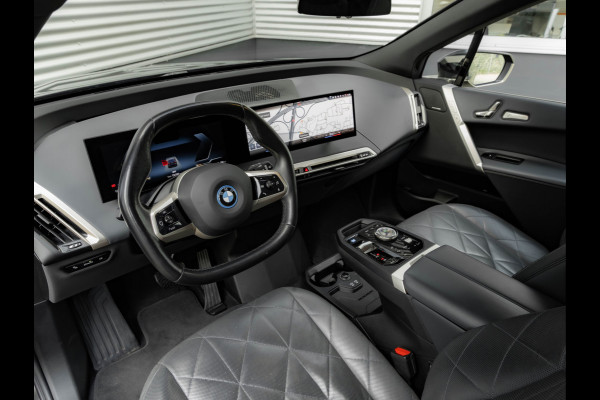 BMW iX xDrive50 - Luchtvering - Integral Active Steering - Driving Ass Prof - Pano