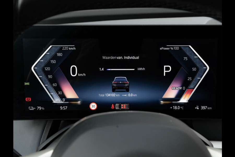 BMW iX xDrive50 - Luchtvering - Integral Active Steering - Driving Ass Prof - Pano