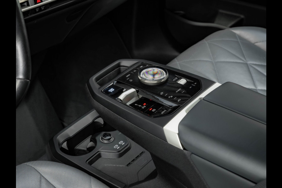BMW iX xDrive50 - Luchtvering - Integral Active Steering - Driving Ass Prof - Pano