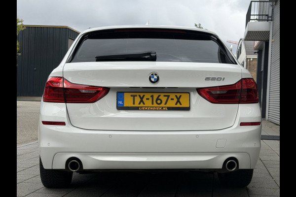 BMW 5 Serie Touring 520i Executive - Panorama dak -Schuifdak I Navigatie I Airco I LED I PDC I Sport pakket I Dealer onderhouden