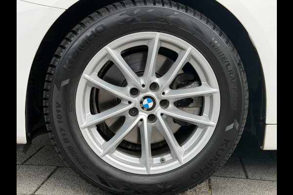 BMW 5 Serie Touring 520i Executive - Panorama dak -Schuifdak I Navigatie I Airco I LED I PDC I Sport pakket I Dealer onderhouden