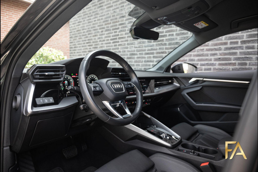 Audi A3 Sportback 40 TFSI e S Line 19Inch|B&O|Sfeer|RSseats|Leder|