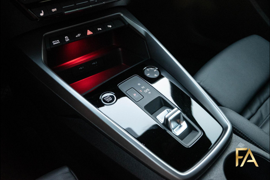 Audi A3 Sportback 40 TFSI e S Line 19Inch|B&O|Sfeer|RSseats|Leder|