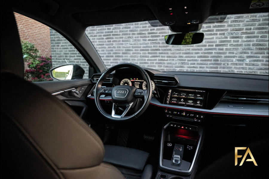 Audi A3 Sportback 40 TFSI e S Line 19Inch|B&O|Sfeer|RSseats|Leder|