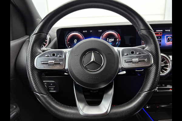 Mercedes-Benz B-Klasse 250 e AMG Plug-In Hybride LIchtmetalen velgen | navigatie | MBUX wide screen| Sfeerverlichting | Night Pakket | Neerklapbare ach Inclusief 24 maanden MB Certified garantie voor Europa.