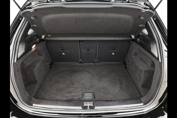 Mercedes-Benz B-Klasse 250 e AMG Plug-In Hybride LIchtmetalen velgen | navigatie | MBUX wide screen| Sfeerverlichting | Night Pakket | Neerklapbare ach Inclusief 24 maanden MB Certified garantie voor Europa.