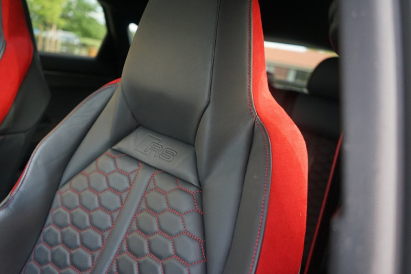 Audi RSQ3 2.5 TFSI Quattro Sportback RS Q3 Pano/Sonos/RED-RSZetels/Nardo-grey