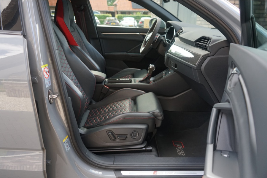 Audi RSQ3 2.5 TFSI Quattro Sportback RS Q3 Pano/Sonos/RED-RSZetels/Nardo-grey