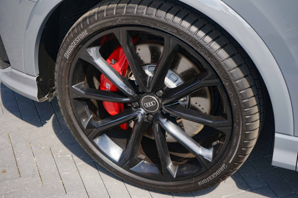 Audi RSQ3 2.5 TFSI Quattro Sportback RS Q3 Pano/Sonos/RED-RSZetels/Nardo-grey