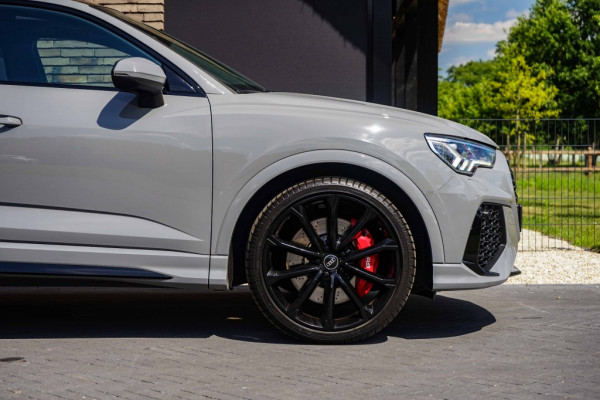 Audi RSQ3 2.5 TFSI Quattro Sportback RS Q3 Pano/Sonos/RED-RSZetels/Nardo-grey