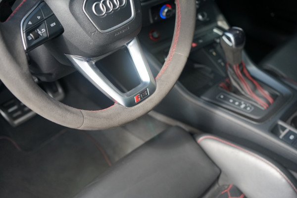 Audi RSQ3 2.5 TFSI Quattro Sportback RS Q3 Pano/Sonos/RED-RSZetels/Nardo-grey