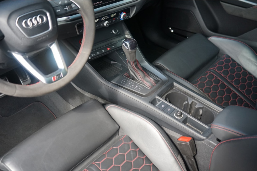Audi RSQ3 2.5 TFSI Quattro Sportback RS Q3 Pano/Sonos/RED-RSZetels/Nardo-grey