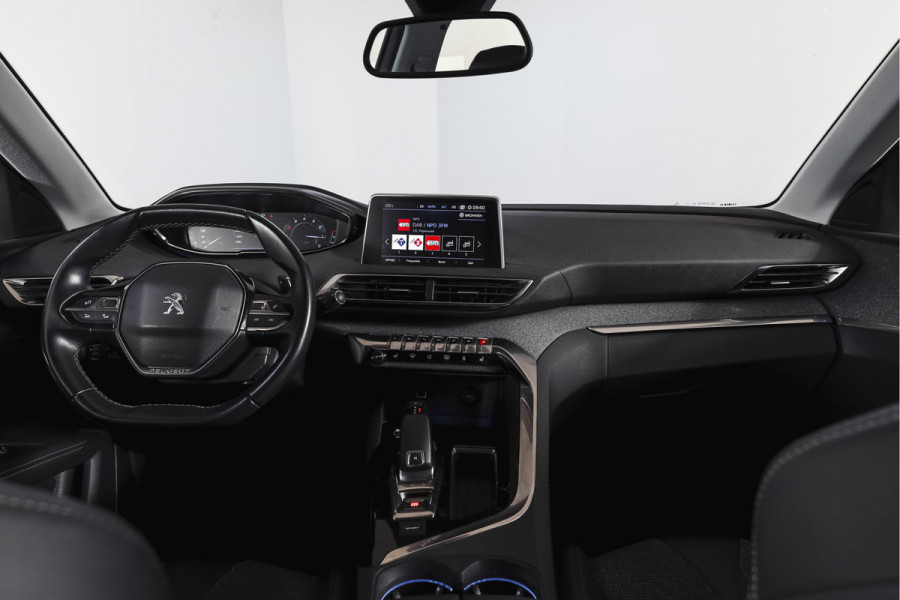 Peugeot 3008 1.2 PureTech 130 PK Blue Lease Premium - Automaat | Dig. Cockpit | Cruise | Stoelverw. | PDC | Camera | NAV + App. Connect | ECC | Elek. Klep | LM 19" |