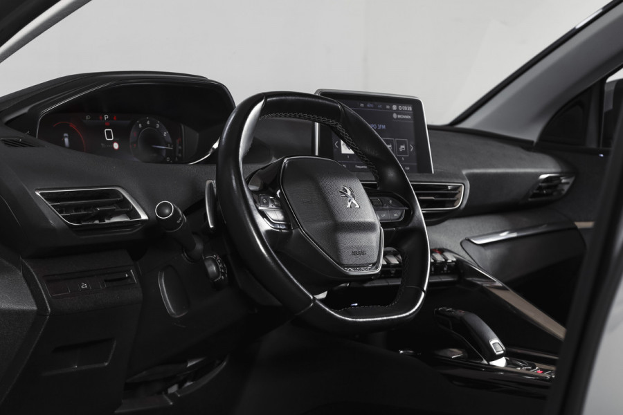 Peugeot 3008 1.2 PureTech 130 PK Blue Lease Premium - Automaat | Dig. Cockpit | Cruise | Stoelverw. | PDC | Camera | NAV + App. Connect | ECC | Elek. Klep | LM 19" |