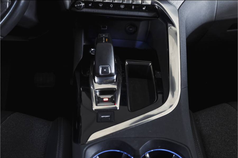 Peugeot 3008 1.2 PureTech 130 PK Blue Lease Premium - Automaat | Dig. Cockpit | Cruise | Stoelverw. | PDC | Camera | NAV + App. Connect | ECC | Elek. Klep | LM 19" |