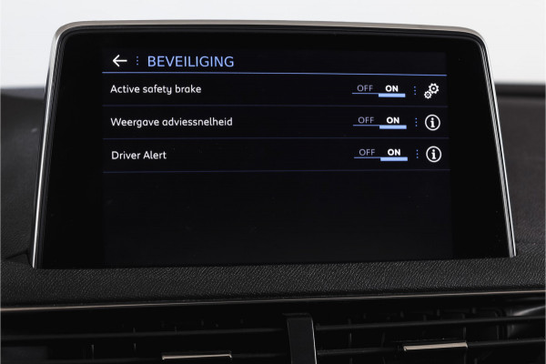 Peugeot 3008 1.2 PureTech 130 PK Blue Lease Premium - Automaat | Dig. Cockpit | Cruise | Stoelverw. | PDC | Camera | NAV + App. Connect | ECC | Elek. Klep | LM 19" |