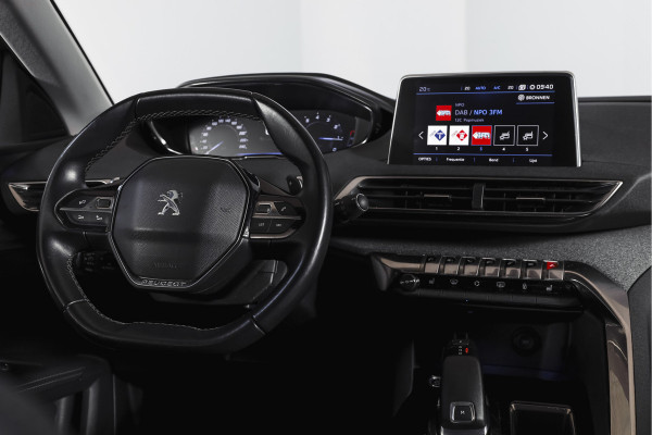 Peugeot 3008 1.2 PureTech 130 PK Blue Lease Premium - Automaat | Dig. Cockpit | Cruise | Stoelverw. | PDC | Camera | NAV + App. Connect | ECC | Elek. Klep | LM 19" |
