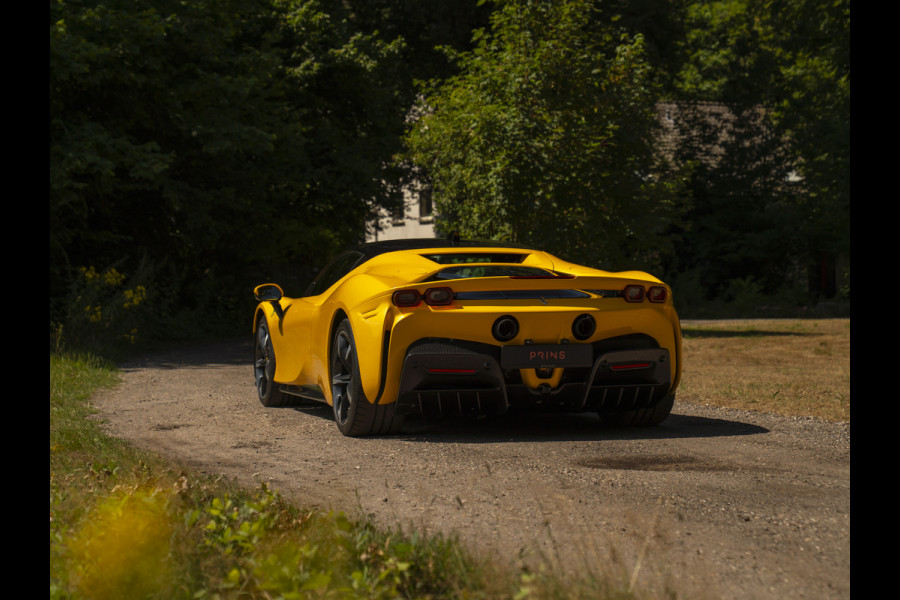 Ferrari SF90 Stradale 4.0 V8 | Full carbon | Giallo Triplo Strato | Atelier Car | Lift | Warranty 05-2027