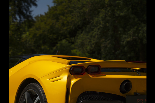 Ferrari SF90 Stradale 4.0 V8 | Full carbon | Giallo Triplo Strato | Atelier Car | Lift | Warranty 05-2027