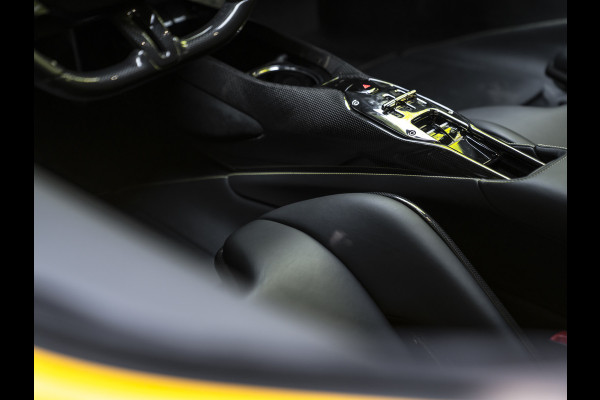 Ferrari SF90 Stradale 4.0 V8 | Full carbon | Giallo Triplo Strato | Atelier Car | Lift | Warranty 05-2027