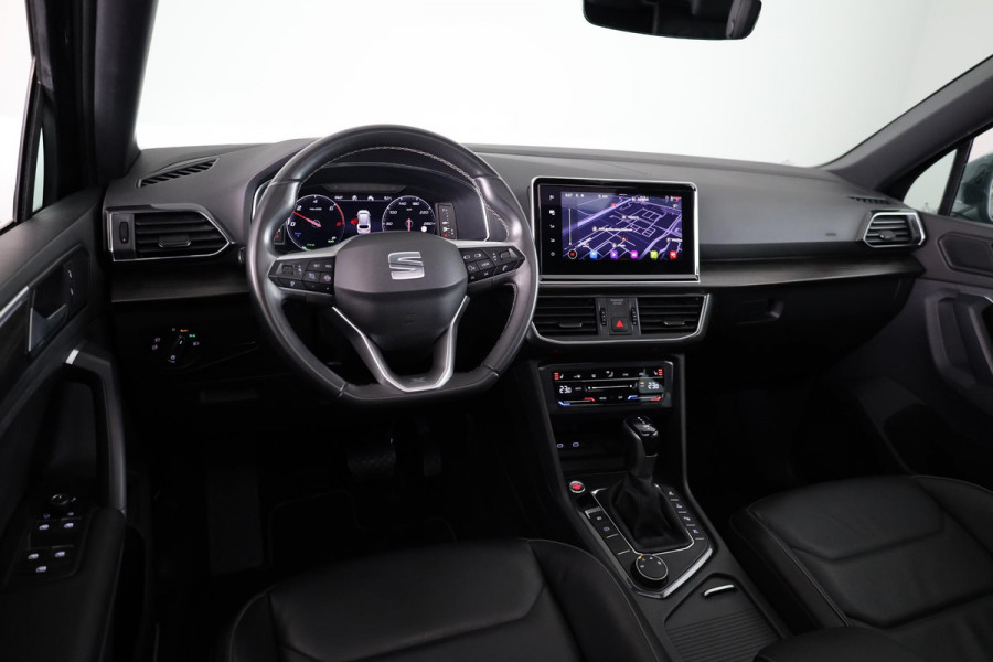Seat Tarraco 1.4 TSI e-Hybrid PHEV Xcellence 245 pk Automaat | Navigatie | Panoramadak | Parkeersensoren (Park assist) | Rondomzicht camera | Adaptieve cruise control | Stoelverwarming V+A | Lederen bekleding |