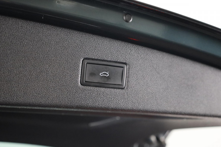 Seat Tarraco 1.4 TSI e-Hybrid PHEV Xcellence 245 pk Automaat | Navigatie | Panoramadak | Parkeersensoren (Park assist) | Rondomzicht camera | Adaptieve cruise control | Stoelverwarming V+A | Lederen bekleding |