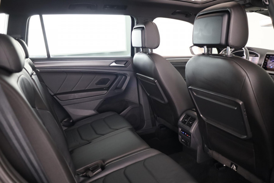 Seat Tarraco 1.4 TSI e-Hybrid PHEV Xcellence 245 pk Automaat | Navigatie | Panoramadak | Parkeersensoren (Park assist) | Rondomzicht camera | Adaptieve cruise control | Stoelverwarming V+A | Lederen bekleding |