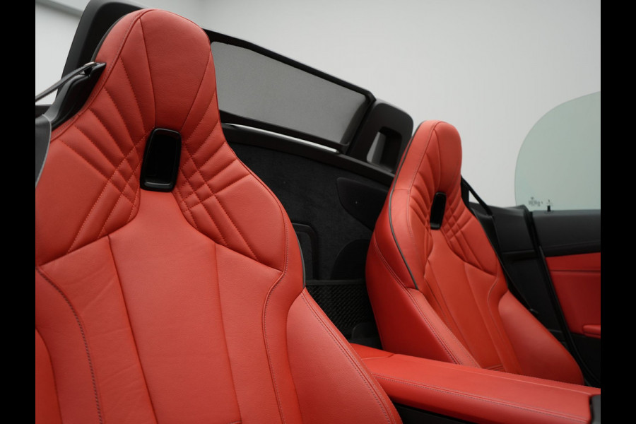 BMW Z4 Roadster M40i M Sport 340pk Dealer O.H. | Adaptive Cruise | Camera | Harman / Kardon | Lederen Sportstoelen Memory & Verwarmd | Adaptief Onderstel | Sfeerverlichting | Stuur Verwarmd | 19"L.M | Apple Carplay | Virtual | Navigatie |