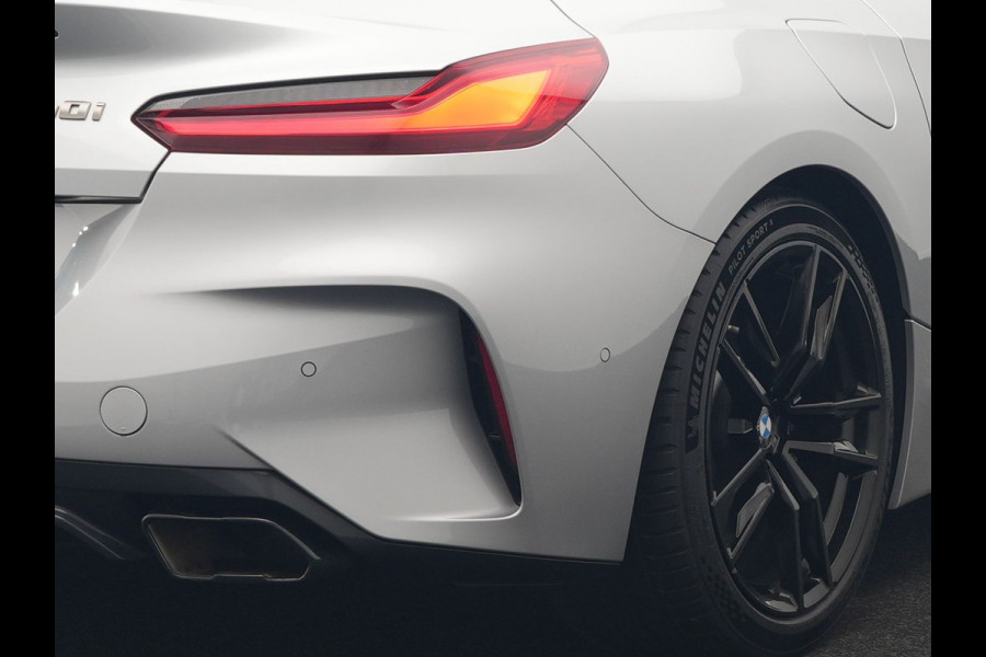 BMW Z4 Roadster M40i M Sport 340pk Dealer O.H. | Adaptive Cruise | Camera | Harman / Kardon | Lederen Sportstoelen Memory & Verwarmd | Adaptief Onderstel | Sfeerverlichting | Stuur Verwarmd | 19"L.M | Apple Carplay | Virtual | Navigatie |
