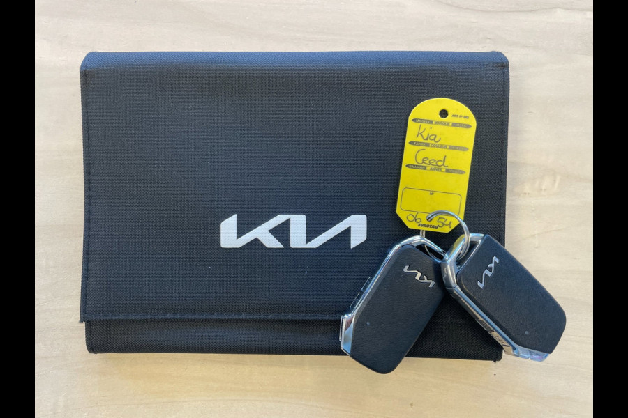 Kia Ceed Sportswagon 1.0 T-GDi DynamicPlusLine|120PK|1/2 LEDER|ANDROID/CARPLAY|CAMERA|CRUISE+CLIMATE|PARKEERSENSOREN|IN.BTW|1e EIG