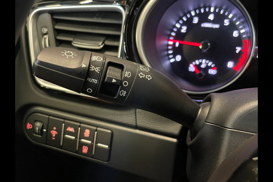Kia Ceed Sportswagon 1.0 T-GDi DynamicPlusLine|120PK|1/2 LEDER|ANDROID/CARPLAY|CAMERA|CRUISE+CLIMATE|PARKEERSENSOREN|IN.BTW|1e EIG