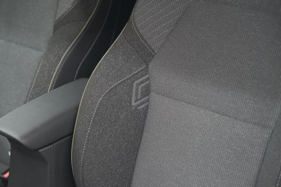 Renault Captur 1.8 E-Tech full hybrid 160 techno | Camera | Adaptieve Cruise Control | Navigatie