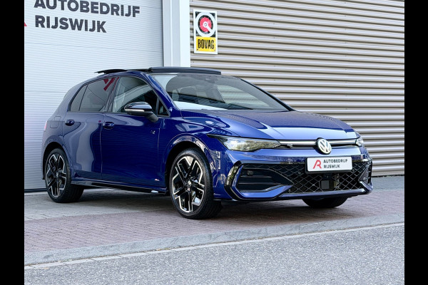 Volkswagen Golf 1.5 eTSI R-Line Edition Pano/H&K/HuD/360
