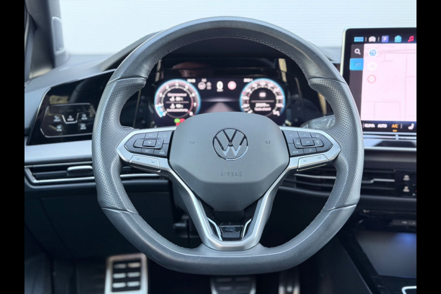 Volkswagen Golf 1.5 eTSI R-Line Edition Pano/H&K/HuD/360