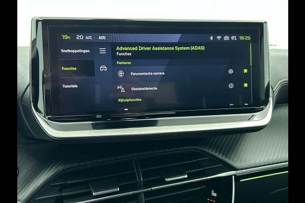 Peugeot 2008 1.2 PureTech 130 GT Automaat Clima Control Camera Achter Navigatie d.m.v. Apple Carplay / Android auto Velgen 17 inch