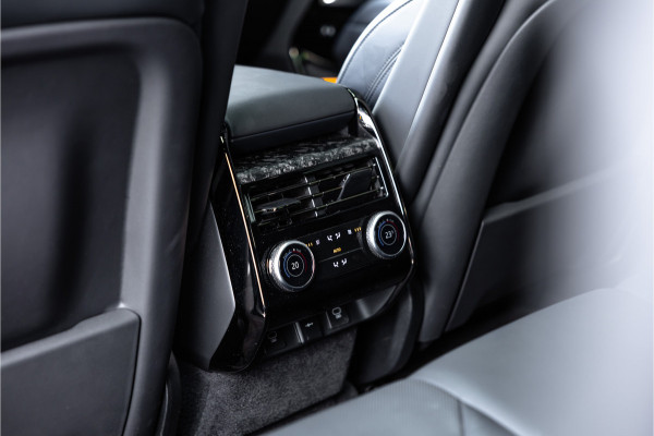 Land Rover Range Rover Sport 3.0 P510e First Edition - BTW | Panorama | 24 Inch Vossen | Meridian | Luchtvering