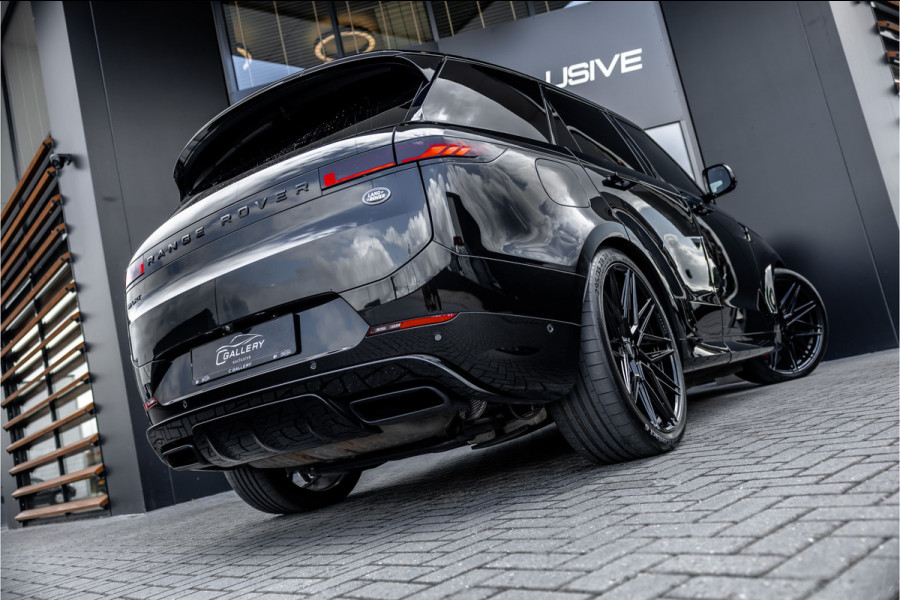 Land Rover Range Rover Sport 3.0 P510e First Edition - BTW | Panorama | 24 Inch Vossen | Meridian | Luchtvering