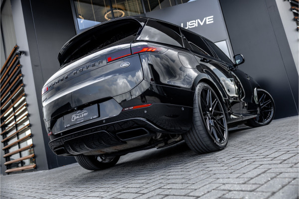 Land Rover Range Rover Sport 3.0 P510e First Edition - BTW | Panorama | 24 Inch Vossen | Meridian | Luchtvering