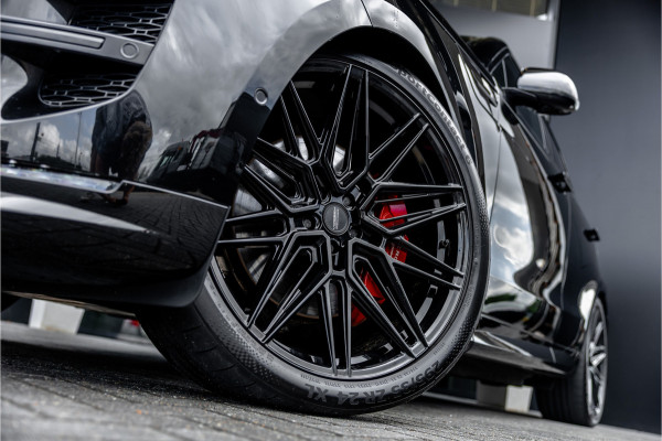 Land Rover Range Rover Sport 3.0 P510e First Edition - BTW | Panorama | 24 Inch Vossen | Meridian | Luchtvering