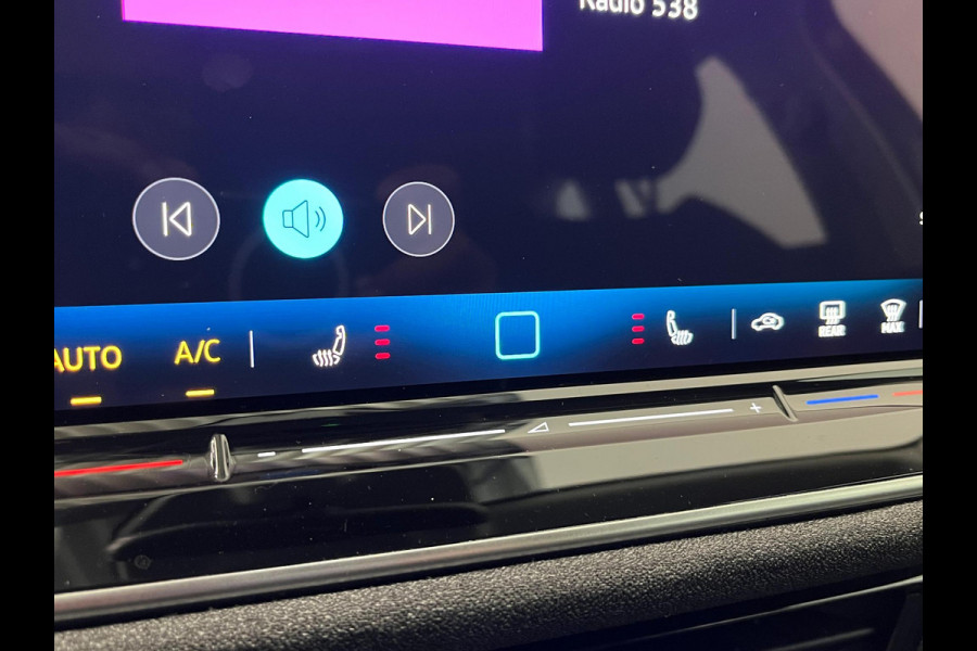Volkswagen Passat Variant 1.5 eTSI DSG-7 Aut Variant Business Airco ECC Navi Wireless Carplay 17" LM Velgen PDC VA+Camera Adaptive Cruise Control