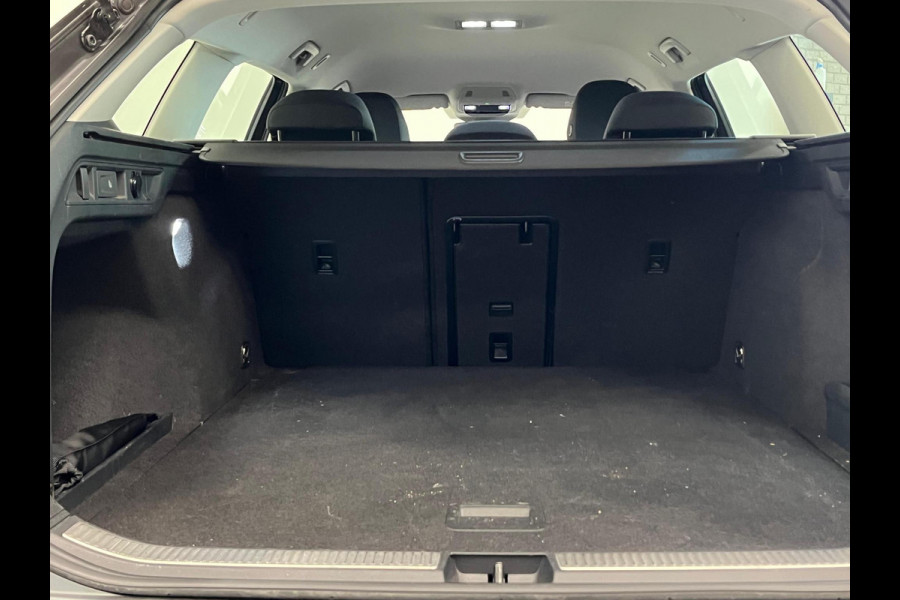 Volkswagen Passat Variant 1.5 eTSI DSG-7 Aut Variant Business Airco ECC Navi Wireless Carplay 17" LM Velgen PDC VA+Camera Adaptive Cruise Control