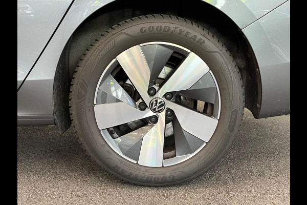 Volkswagen Passat Variant 1.5 eTSI DSG-7 Aut Variant Business Airco ECC Navi Wireless Carplay 17" LM Velgen PDC VA+Camera Adaptive Cruise Control
