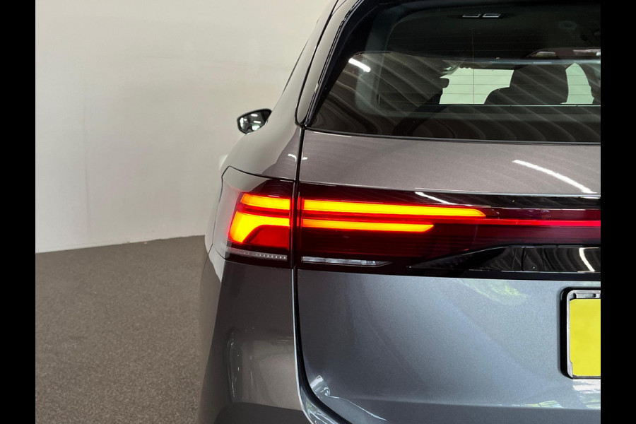 Volkswagen Passat Variant 1.5 eTSI DSG-7 Aut Variant Business Airco ECC Navi Wireless Carplay 17" LM Velgen PDC VA+Camera Adaptive Cruise Control