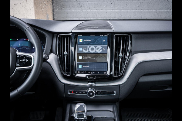 Volvo XC60 2.0 T6 Plug-in hybrid AWD Plus Black Edition - Pano l H&K l Mem. l Trekhaak